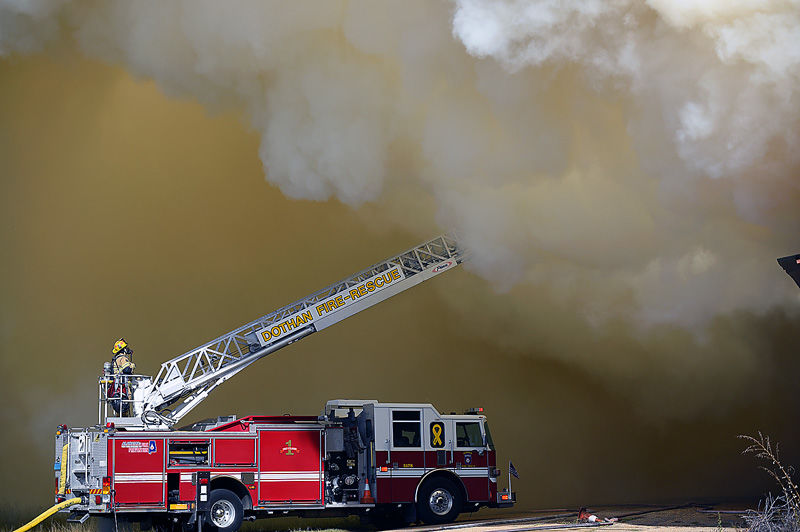 Fire destroys Meadow Gold building